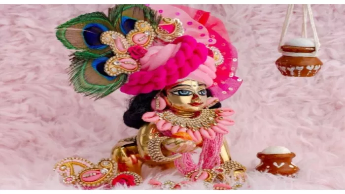 Laddu Gopal: लड्डू गोपाल जी को इस तरह कर सकते हैं प्रसन्न।