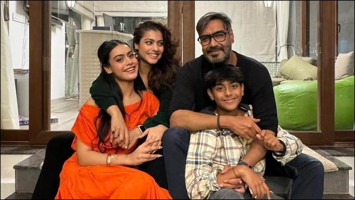 https://www.jagranimages.com/images/newimg/29042025/29_04_2025-ajay_devgn_kajol_daughter_nysa_devgan_23927696.jpg