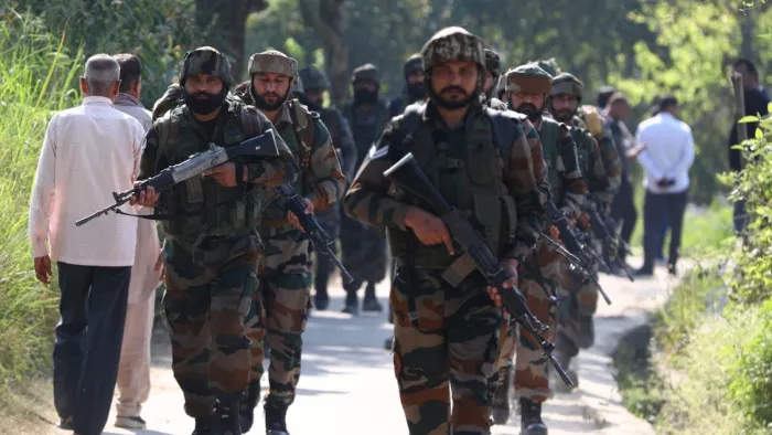 सुरक्षाबलों की गतिविधियों के वीडियो इंटरनेट पर शेयर करने वालों पर होगी कार्रवाई।