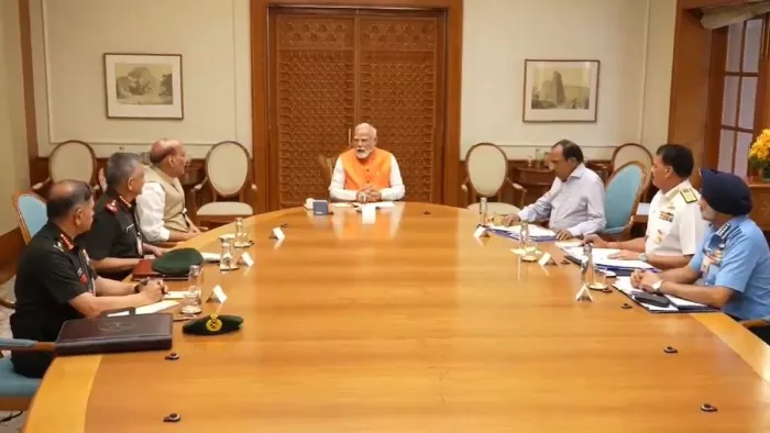 प्रधानमंत्री नरेंद्र मोदी की अध्यक्षता में एक हाई लेवल मीटिंग बुलाई गई।(फोटो सोर्स: एएनआई)