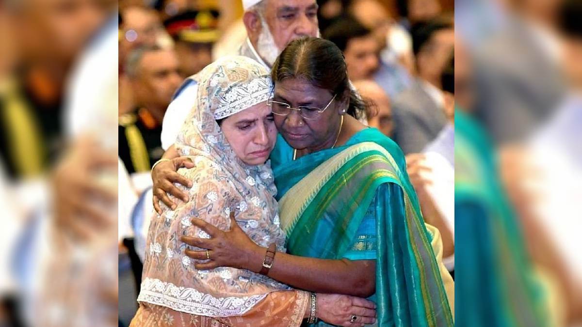 shaurya chakra winner mudassir ahmed sheikh mother shamima akhtar deported pakistan after pahalgam terror attack