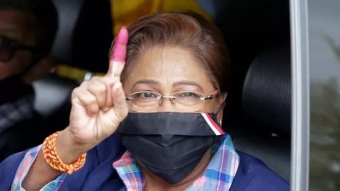 कमला ने पेट्रोट्रिन को दोबारा खोलने और पेंशन सुरक्षा का वादा किया। (फोटो सोर्स- रॉयटर्स)