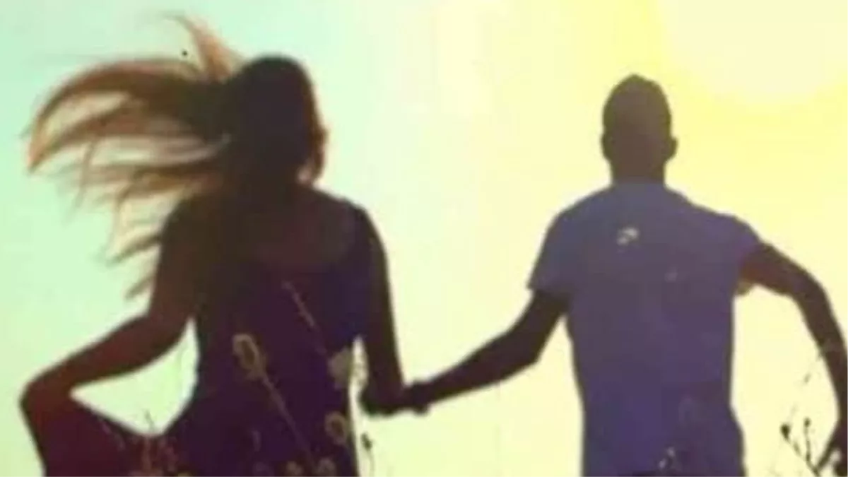 प्रेमी के साथ भागी तीन बच्चों की मां पहुंची थाने बोली- मेरा अपहरण नहीं हुआ  पति और बच्चों से नहीं रखना मतलब - unique love affair- The mother of three  children who