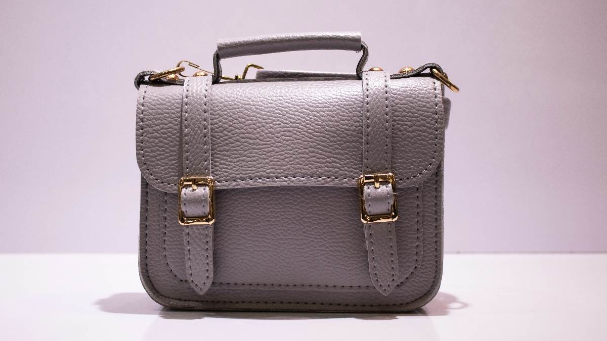 BRAND LEATHER महिलाओं के असली लेदर हैंडबैग कंधे बैग शीर्ष संभाल झोला  डिजाइनर देवियों पर्स क्रॉसबॉडी बैग, नीला : Amazon.in: शूज़ और हैंडबैग्स