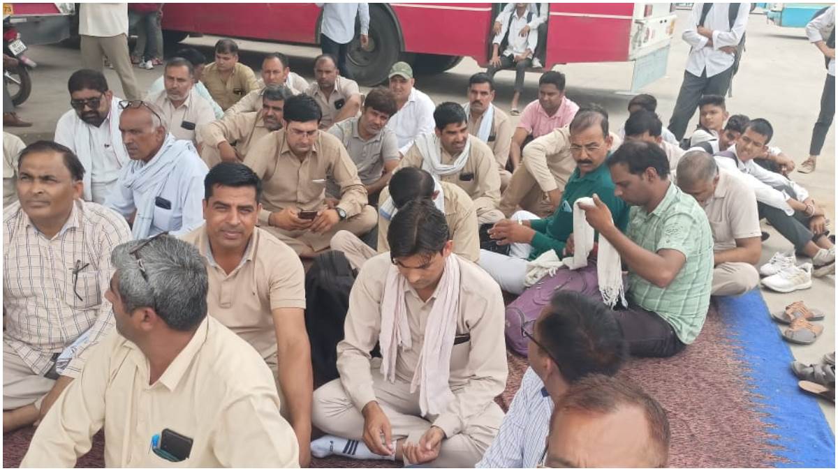 https://www.jagranimages.com/images/newimg/29052023/29_05_2023-jind_protest_23426442.jpg