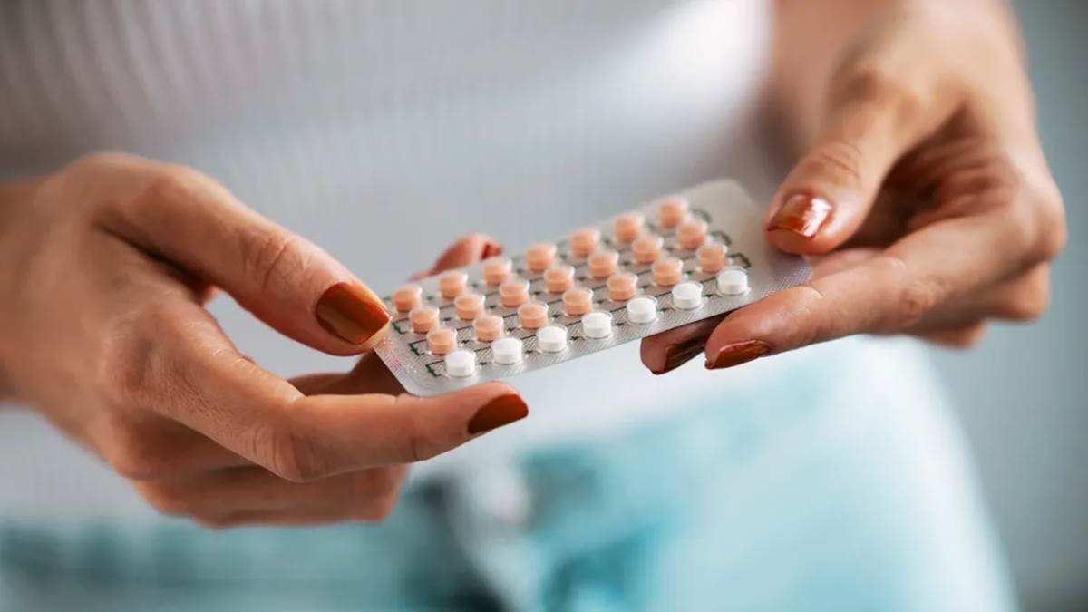 https://www.jagranimages.com/images/newimg/29052024/29_05_2024-contraceptive_pills_23727992.jpg