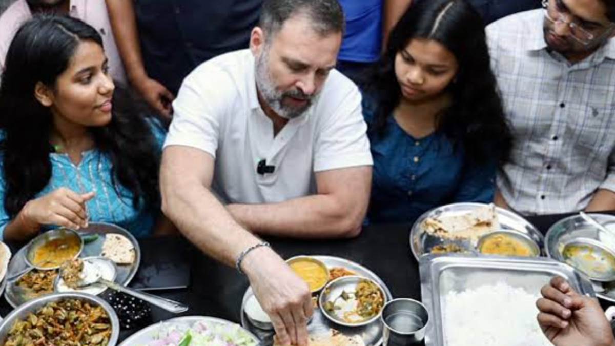 https://www.jagranimages.com/images/newimg/29052024/29_05_2024-rahul_gandhi_eating_parantha_23727978_211230809.jpg