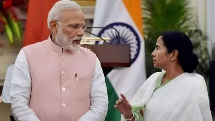 पीएम मोदी के आरोपों पर सीएम ममता पलटवार। (फाइल फोटो)