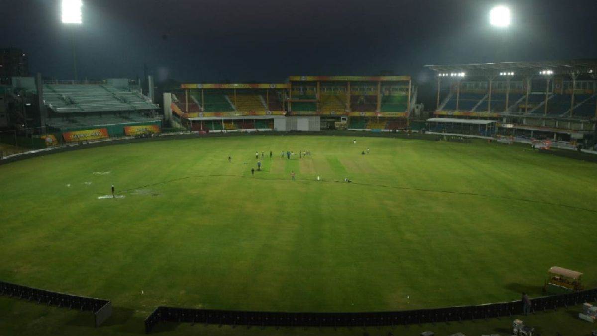 https://www.jagranimages.com/images/newimg/29052025/29_05_2025-kanpur_green_park_23950887.jpg