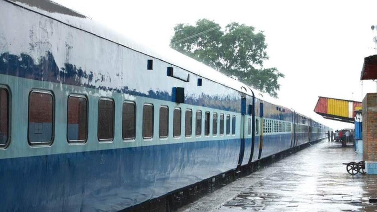 https://www.jagranimages.com/images/newimg/29052025/29_05_2025-patna_chandigarh_train_23950414.jpg