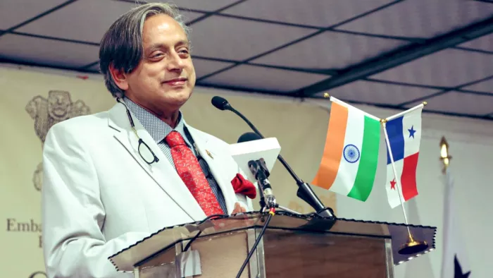 कांग्रेस नेता की बातों का शशि थरूर ने किया पलटवार (फोटो सोर्स- एएनआई)
