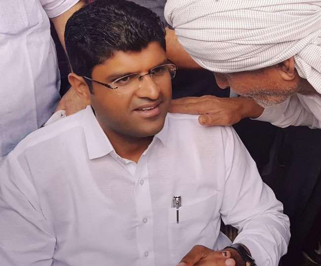 दुष्यंत चौटाला के बयान से विधायकों को आस, सरपंच निराश, पढ़ें राजनीति से जुड़ी और भी खबरें...