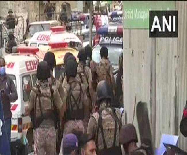 Karachi Terrorists Attack: पाक स्टॉक एक्सचेंज पर हमला; BLA ने ली जिम्मेदारी,आतंकियों समेत 11 लोगों की मौत