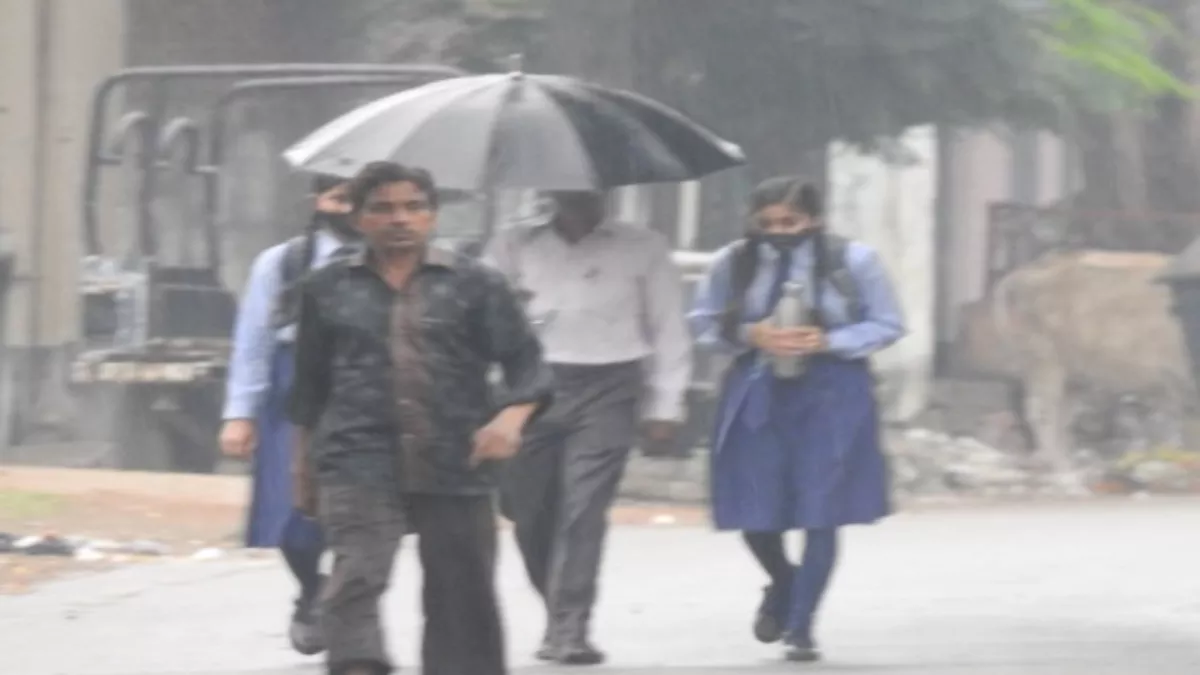 Weather News: गोरखपुर समेत पूर्वांचल के कई जिलों में झमाझम बारिश शुरू
