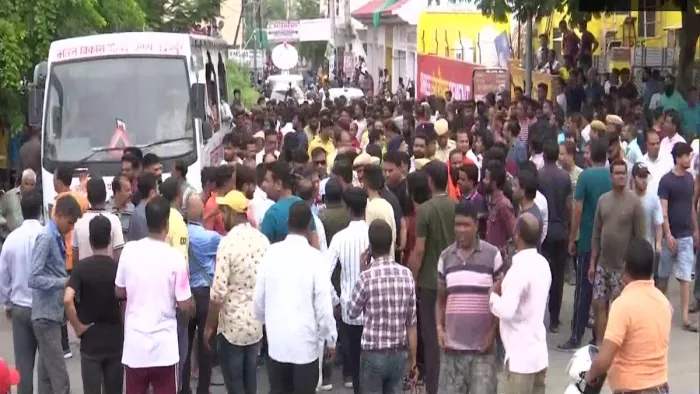 कन्हैया लाल के अंतिम संस्कार में उमड़ी लोगों की भीड़ (फोटो एजेंसी)