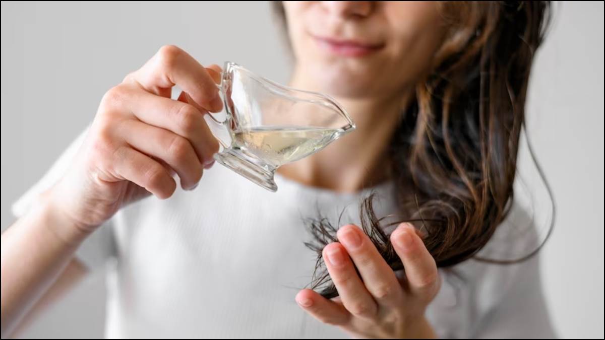 https://www.jagranimages.com/images/newimg/29062023/29_06_2023-hair_oil_23455998.jpg
