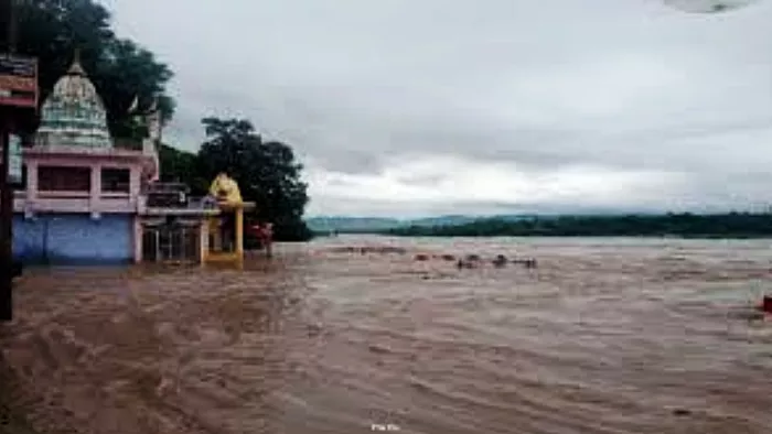 बढ़ने लगा चिनाब नदी का जलस्तर, स्थानीय लोगों की बढ़ेंगी मुसीबतें (फाइल फोटो)।