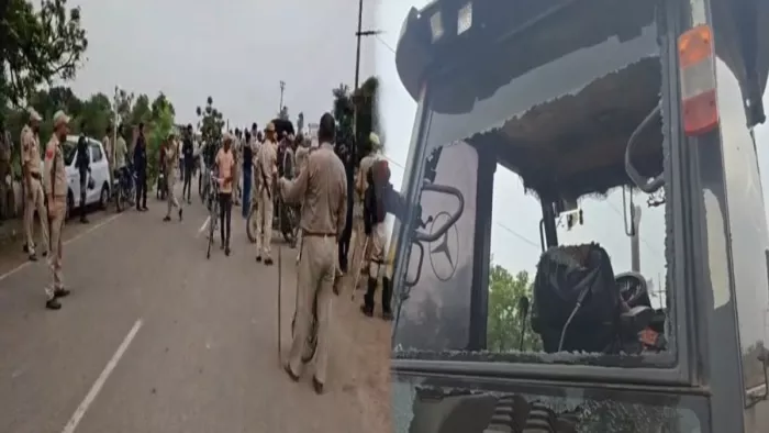 अतिक्रमण विरोधी अभियान के दौरान भीड़ ने किया पुलिसकर्मियों पर हमला।