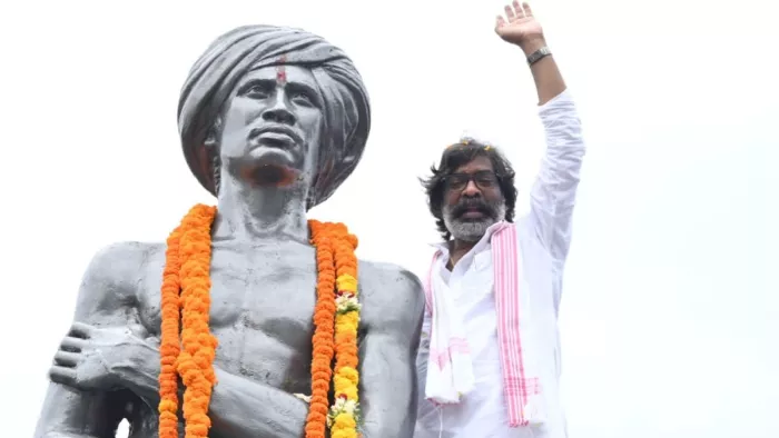 जेल से रिहाई के बाद आक्रामक अंदाज में दिखे हेमंत सोरेन