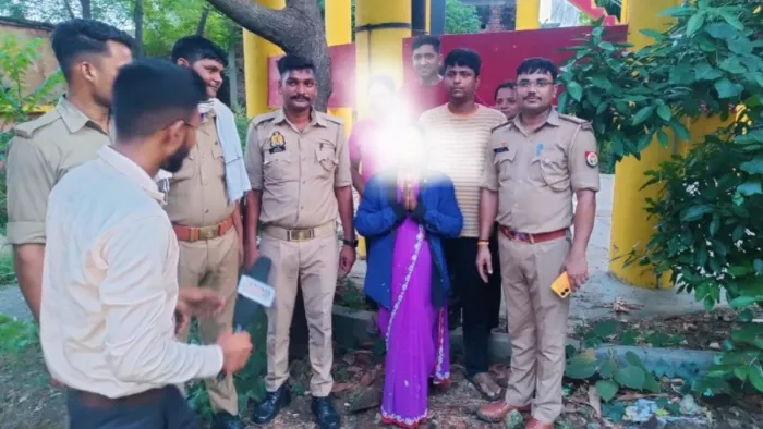 पानी टंकी पर चढ़ी महिला को नीचे उतारा गया। जागरण