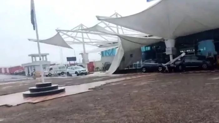 Rajkot Airport Accident राजकोट एयरपोर्ट पर बड़ा हादसा टला।