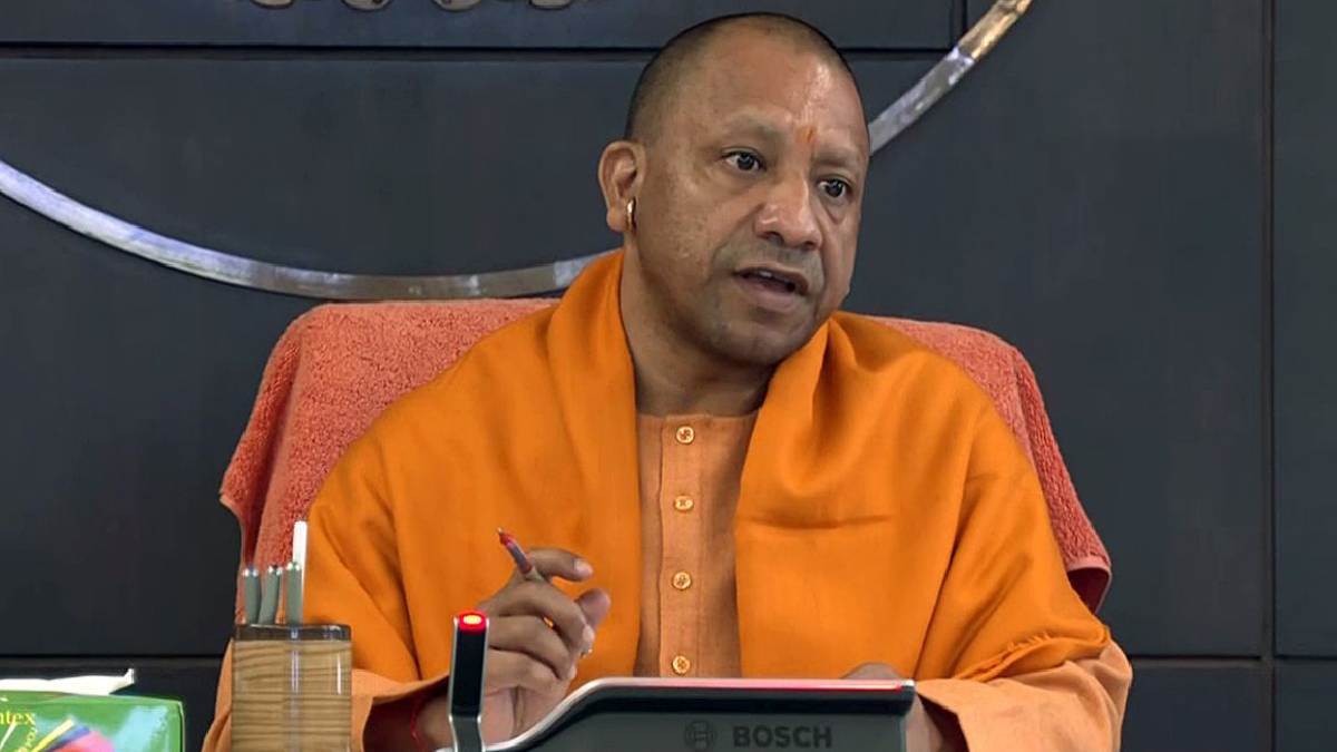 https://www.jagranimages.com/images/newimg/29062024/29_06_2024-yogi_3_23748695_1849080.jpg
