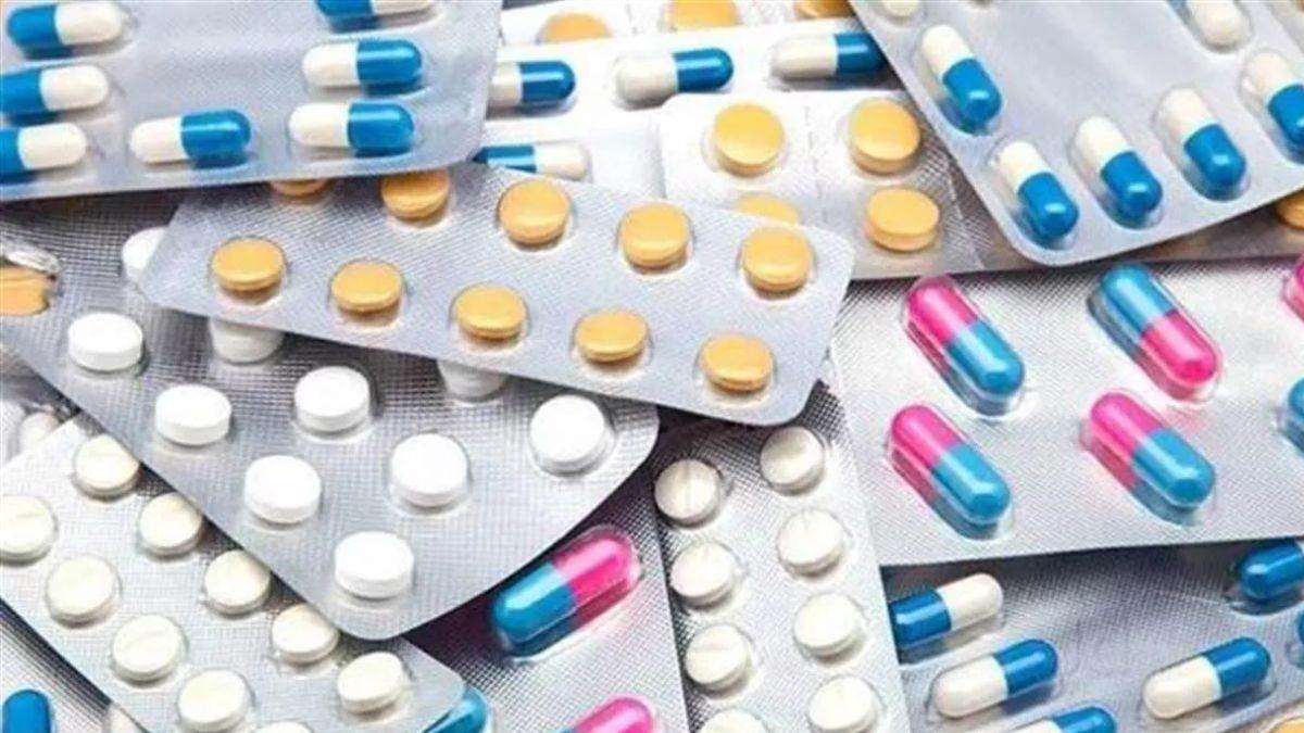 jammu hospitals jan aushadhi kendra sealed over drug irregularities