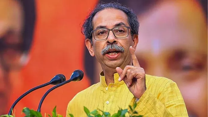 उद्धव ठाकरे ने की स्कूलों में हिंदी पर सरकारी प्रस्ताव को जलाने की घोषणा (फाइल फोटो)