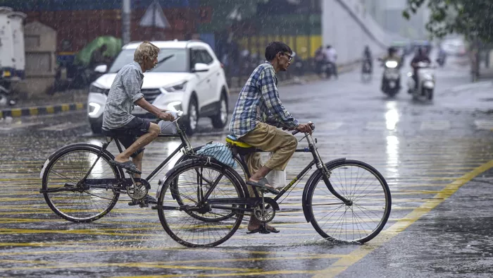 दिल्ली-एनसीआर में अगले 24-48 घंटे के दौरान मॉनसून पहुंच सकता है (फोटो- एएनआई)