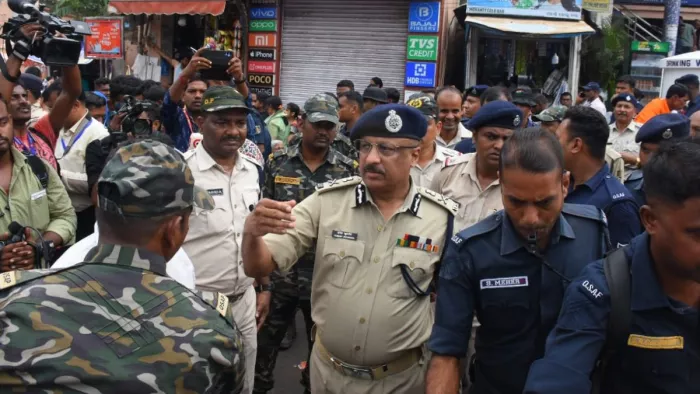 मुख्यमंत्री ने पुरी के एसपी और जिला मजिस्ट्रेट का तबादला कर दिया है। जागरण