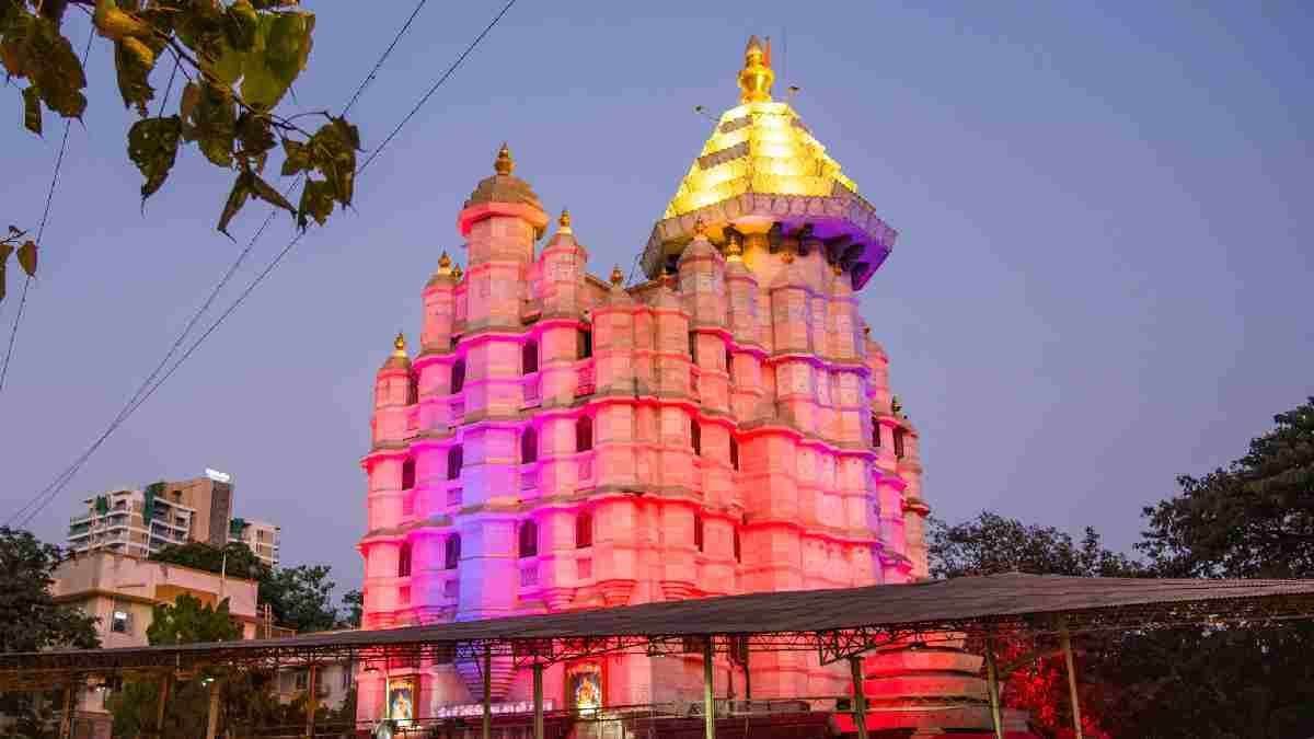 https://www.jagranimages.com/images/newimg/29062025/29_06_2025-siddhivinayak_temple_23970630.jpg