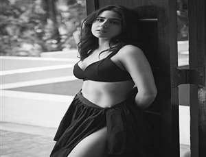 सारा अली खान अक्सर अपनी जिम और योग से जुड़ी तस्वीरें शेयर करती हैl