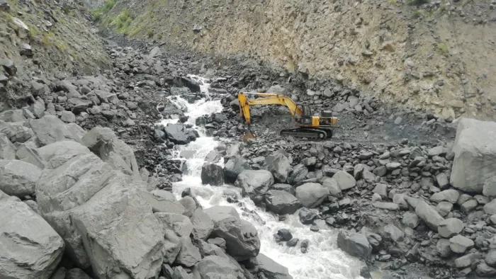 स्पीति घाटी के ग्यु नाले में आई बाढ़ से पीडब्ल्यूडी विभाग को भारी नुकसान हुआ है।