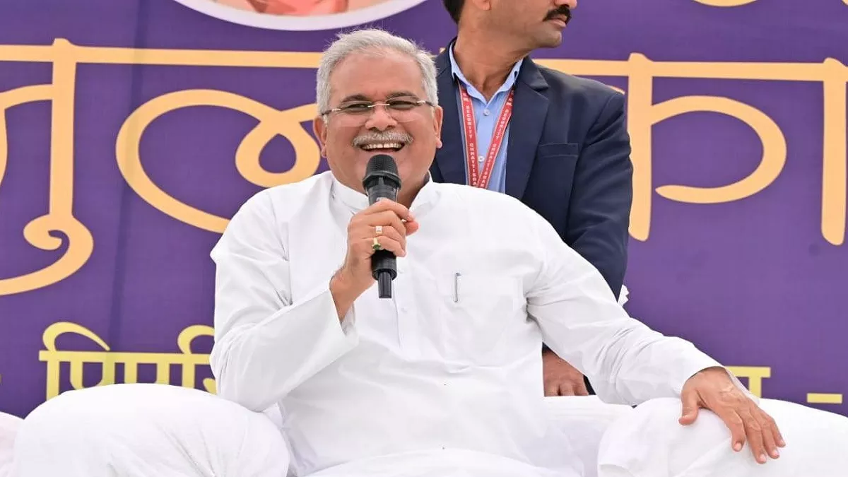 Chhattisgarh: मुख्यमंत्री भूपेश बघेल ने कोरबा में स्वामी आत्मानंद अंग्रेजी महाविद्यालय का किया शुभारंभ