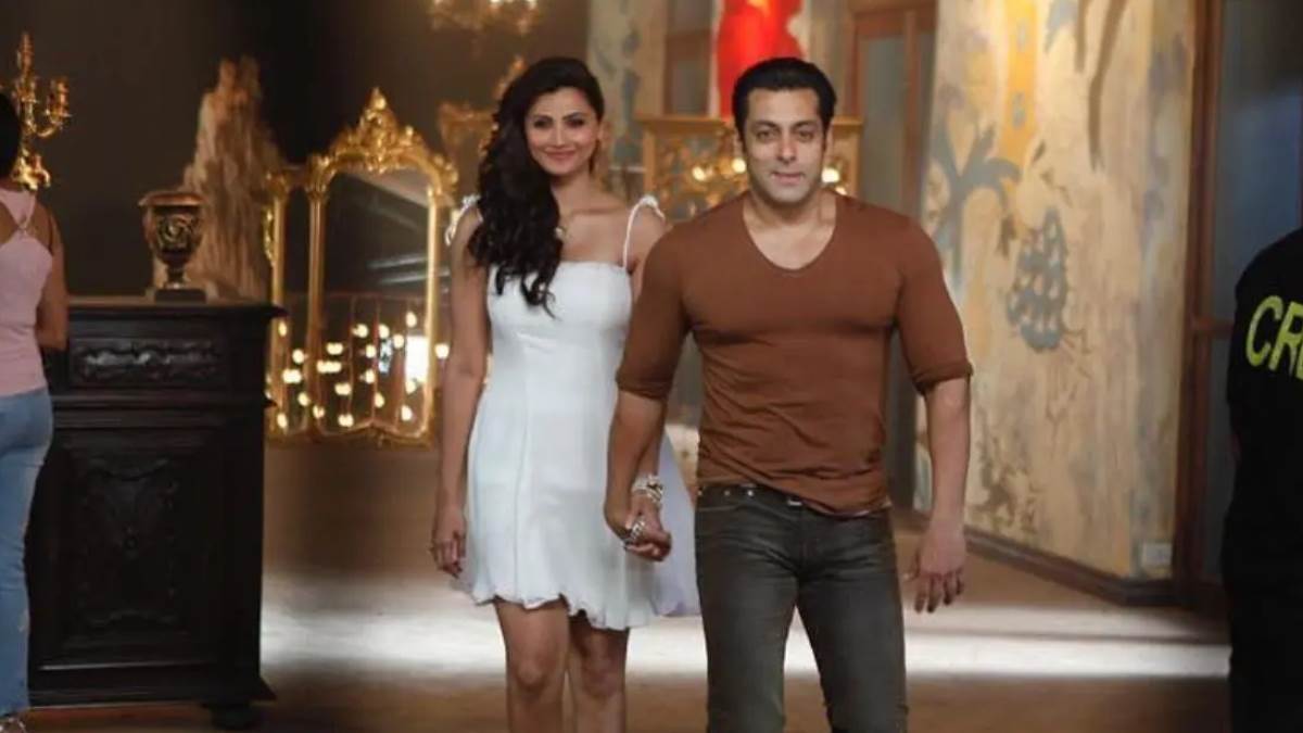 https://www.jagranimages.com/images/newimg/29072024/29_07_2024-daisy_shah_and_salman_khan_23767923.jpg