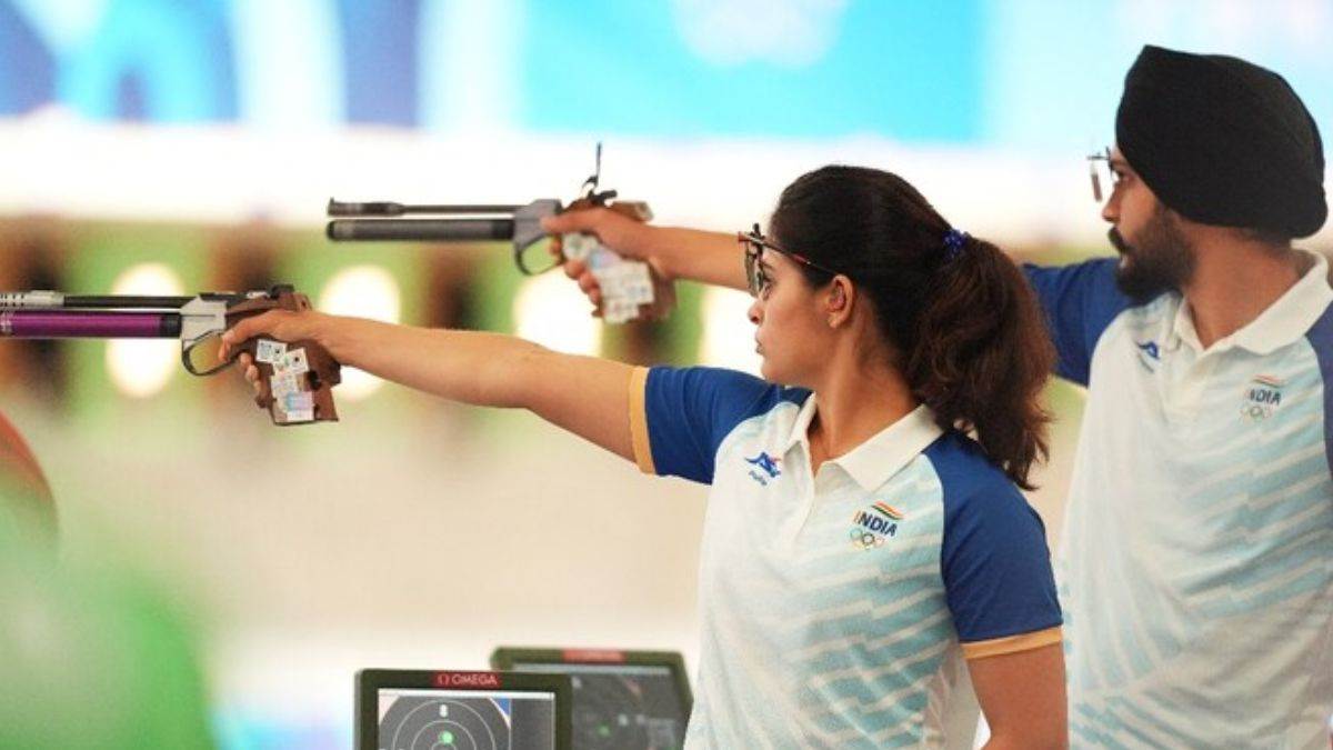 paris olympics 2024 manu bhaker and sarabjot singh finished 3rd and qualified for bronze medal match in 10 m air pistol