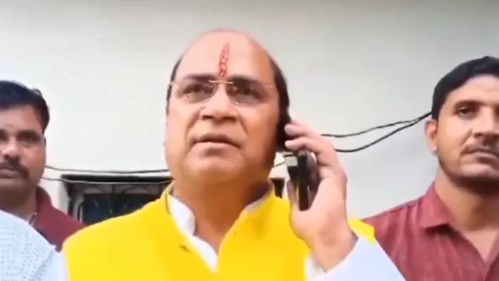 भाजपा विधायक सुरेंद्र मैथानी (स्क्रीनग्राब वायरल वीडियो)