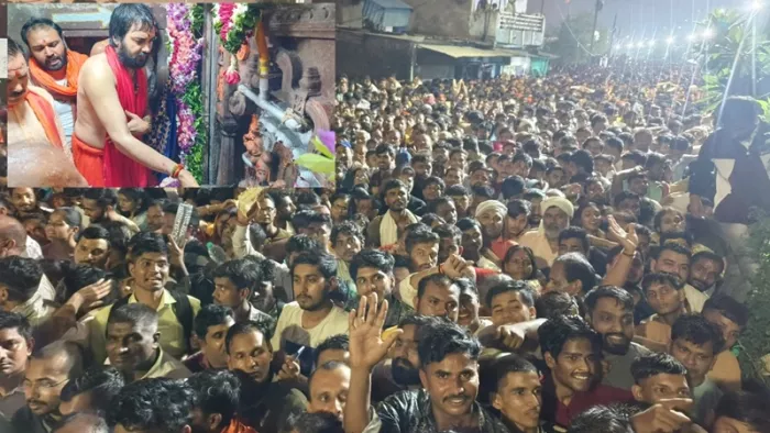 उज्जैन में नागचंद्रेश्वर मंदिर के कपाट खुले। महानिर्वाणी अखाड़े के महंत ने पूजन किया।(फोटो सोर्स: जागरण)