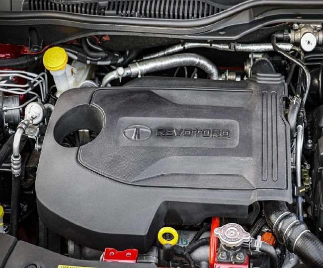 car maintenance tips keep these things in mind while give your car on service
