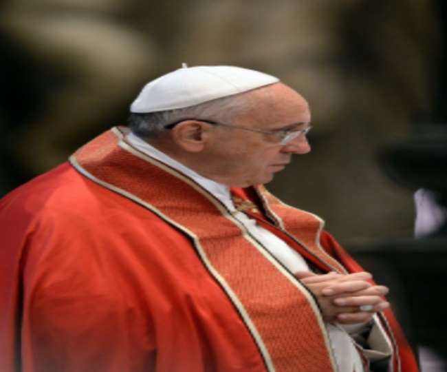 पोप फ्रांसिस ने विश्व भर के ईसाइयों से अफगानिस्तान में शांति के लिए प्रार्थना करने को कहा है।