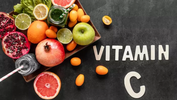 Vitamin C Deficiency: शरीर में विटामिन-सी की कमी से नजर आते हैं ये लक्षण