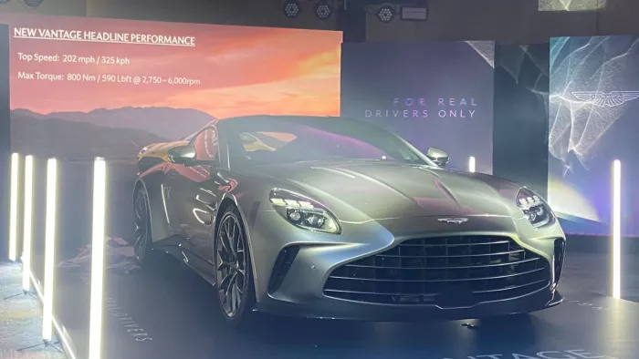 Aston Martin की ओर से भारत में नई Vantage को लॉन्च किया गया।