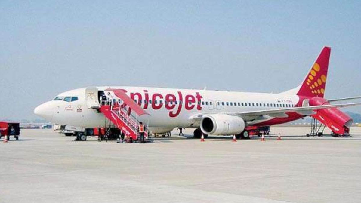 https://www.jagranimages.com/images/newimg/29082024/29_08_2024-spicejet_23787542.jpg