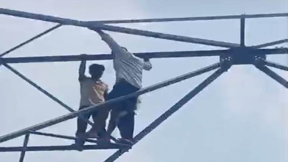 https://www.jagranimages.com/images/newimg/29082025/29_08_2025-bijli_tower_24029167.jpg