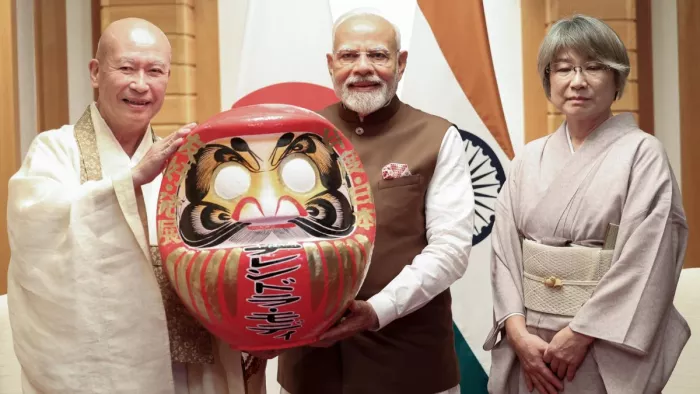 जापान में दारुमा डॉल की काफी मान्यता है (फोटो: @DDNewslive)