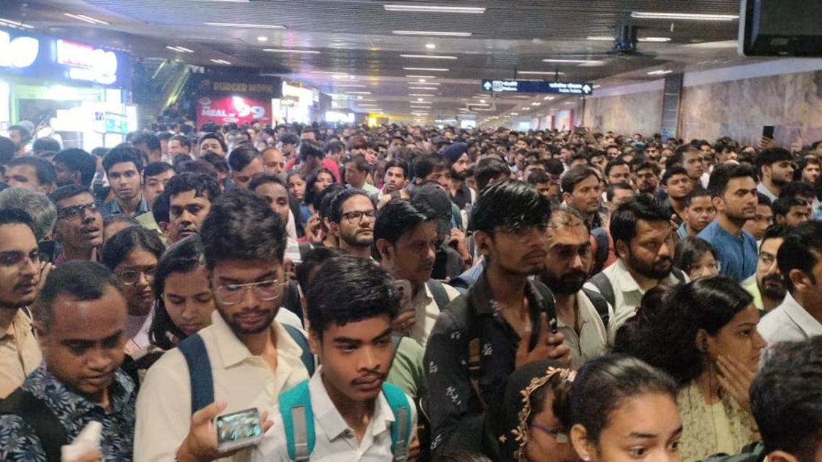 https://www.jagranimages.com/images/newimg/29082025/29_08_2025-delhi_metro_8_24028757.jpg