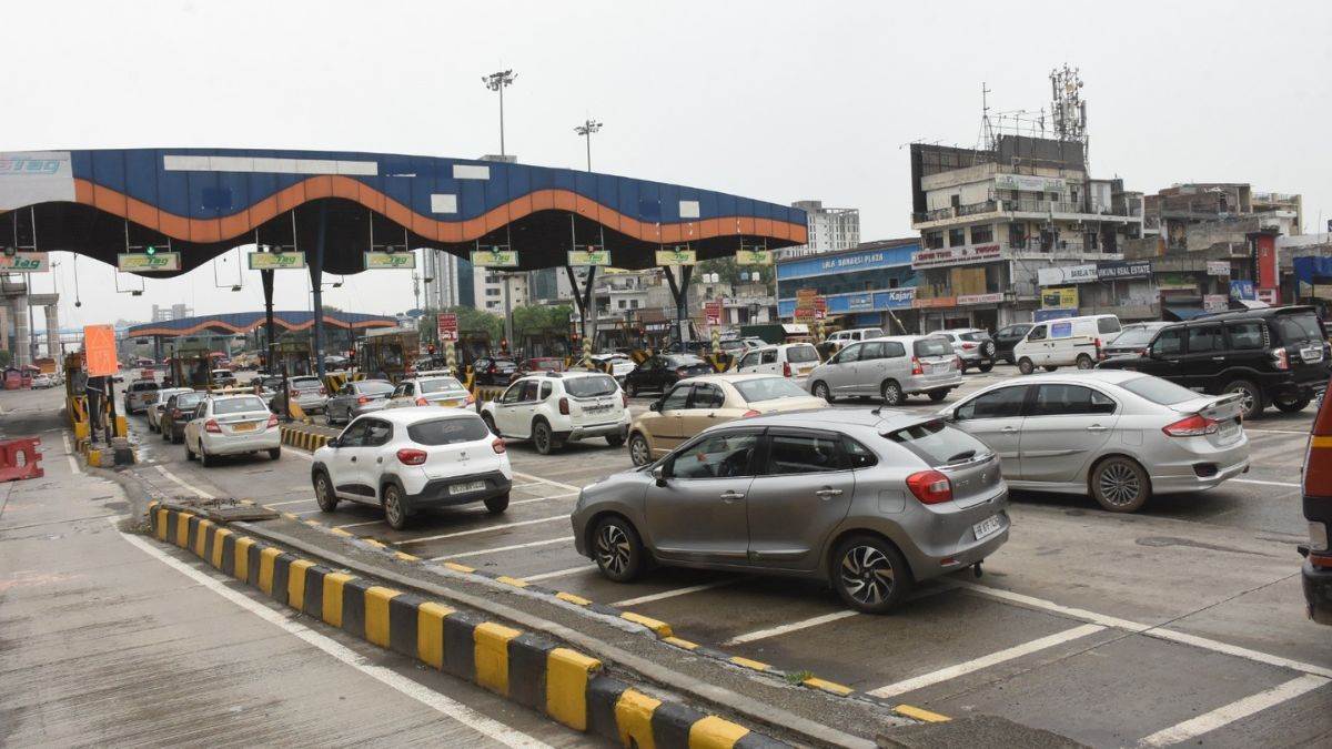 https://www.jagranimages.com/images/newimg/29082025/29_08_2025-faridabad_toll_24029197.jpg