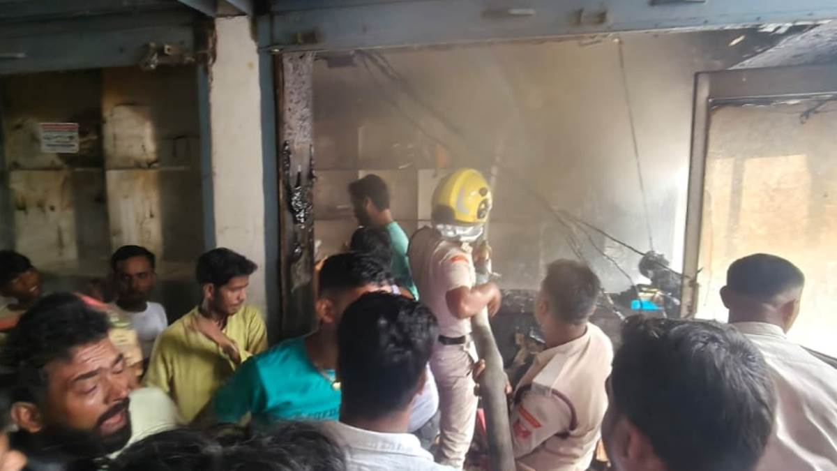 https://www.jagranimages.com/images/newimg/29082025/29_08_2025-fire_24029293.jpg