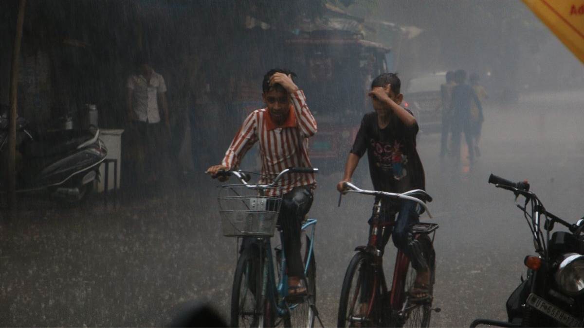 https://www.jagranimages.com/images/newimg/29082025/29_08_2025-rain_up__24029105.jpg