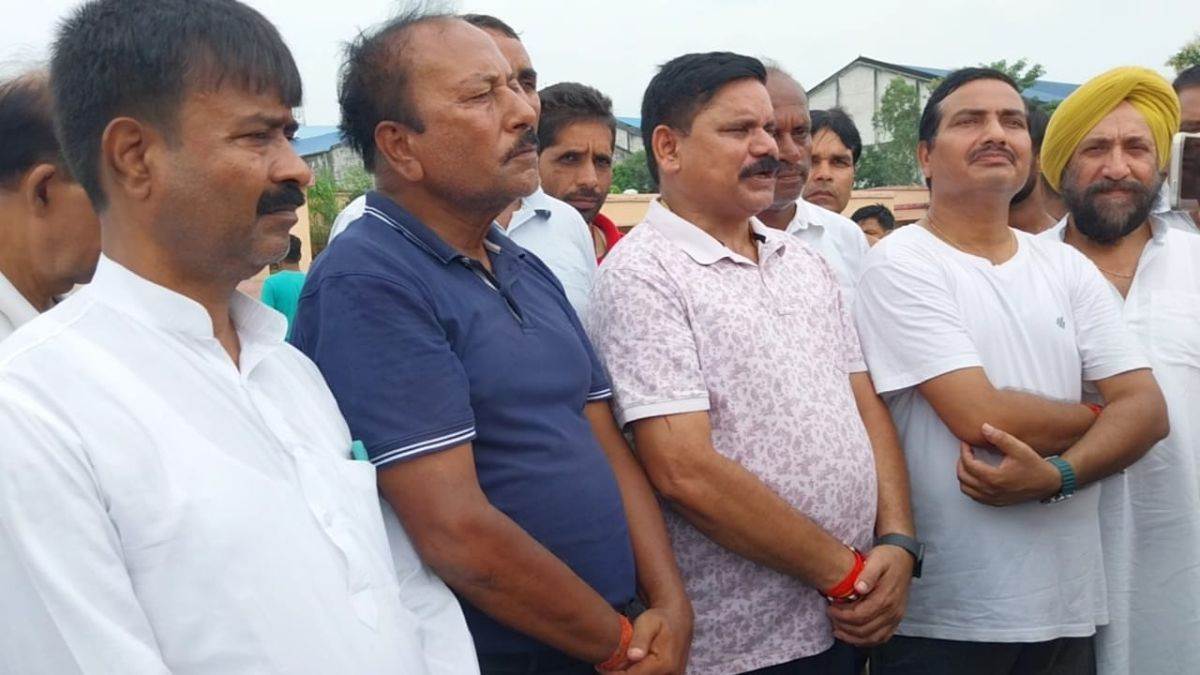 https://www.jagranimages.com/images/newimg/29082025/29_08_2025-satish_chandra_dubey_24029141.jpg